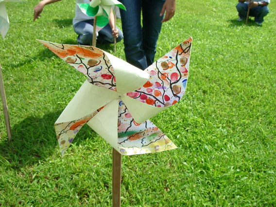MAE Pinwheel 06 010