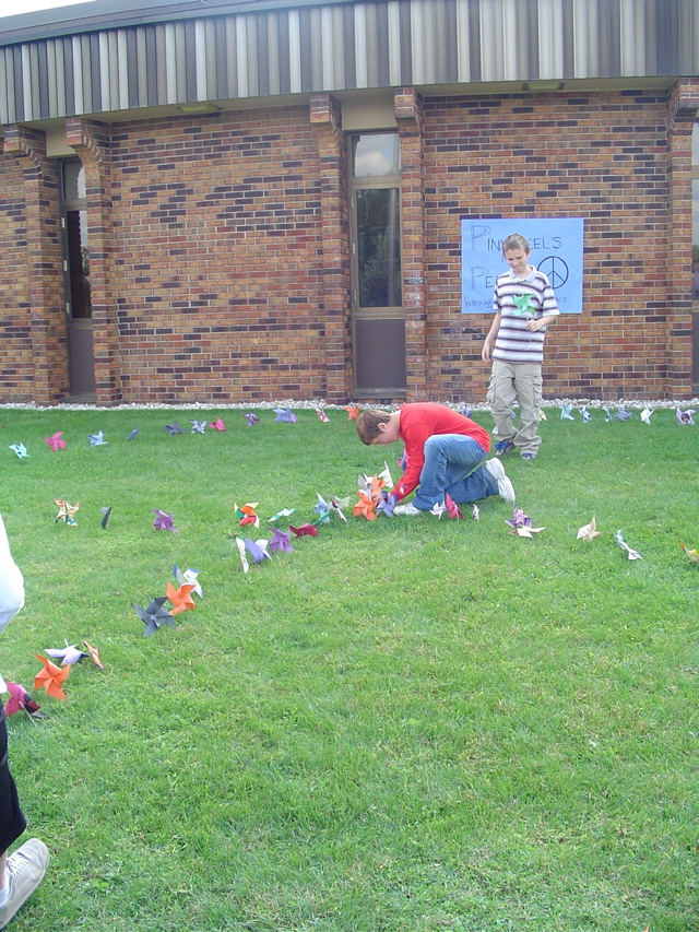 pinwheelsforpeace2006 002