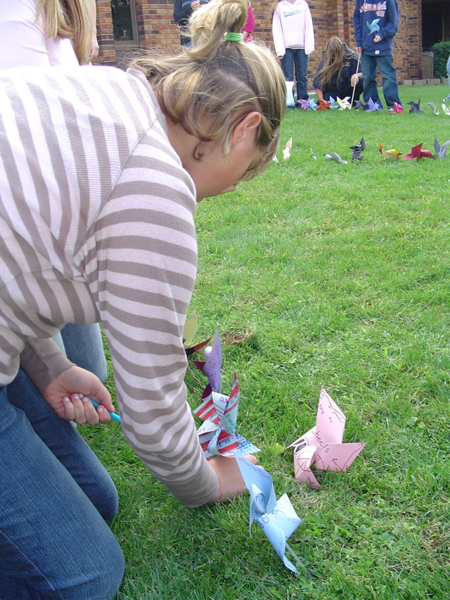 pinwheelsforpeace2006 004
