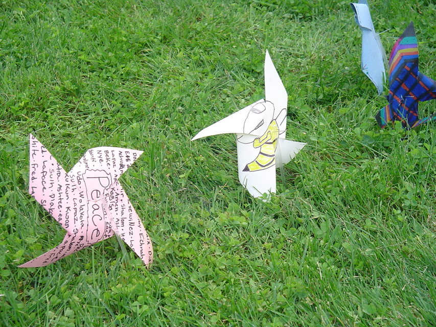 pinwheelsforpeace2006 007