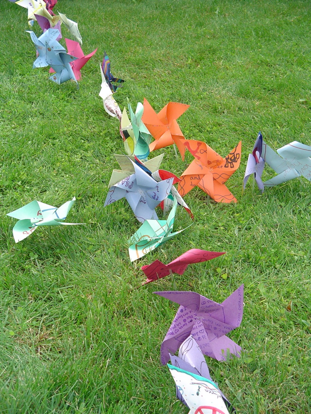 pinwheelsforpeace2006 008