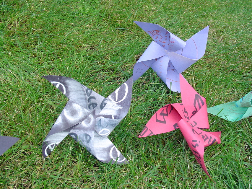 pinwheelsforpeace2006 023