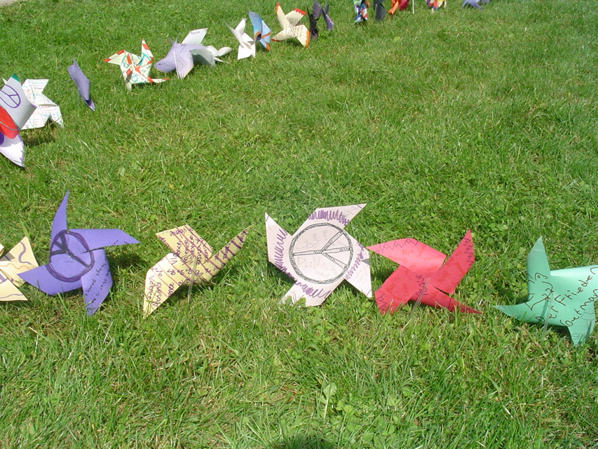 pinwheelsforpeace2006 024
